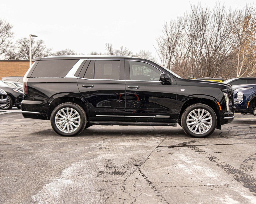 Used 2025 Cadillac Escalade Luxury image 10