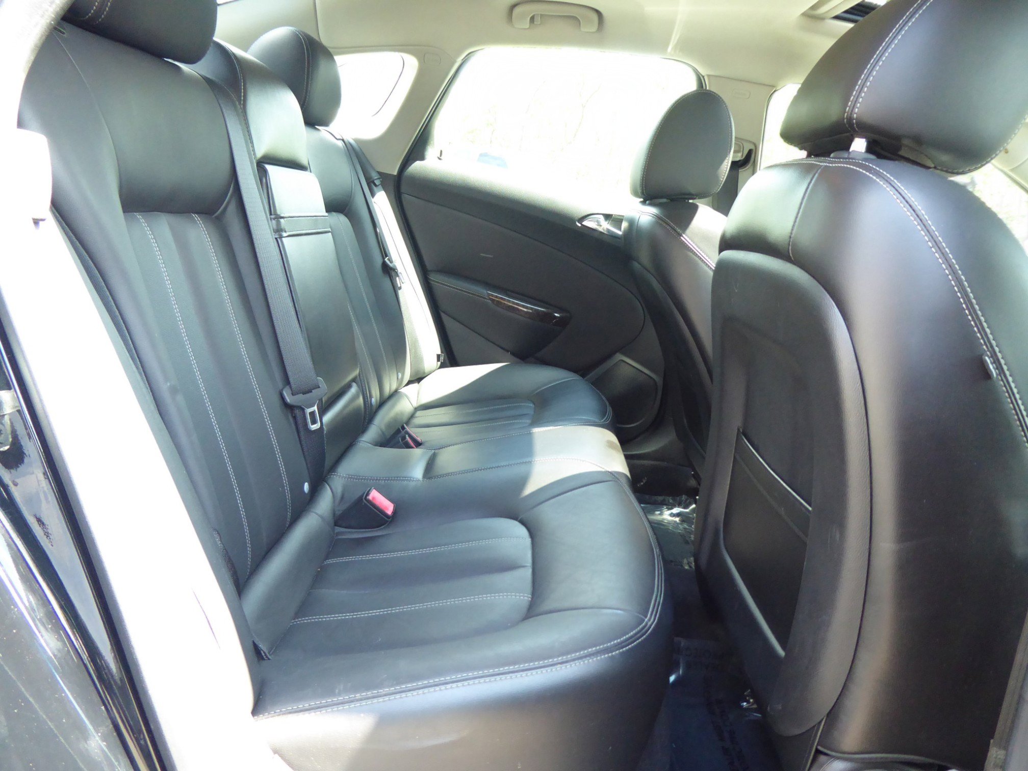 Used 2012 Buick Verano Leather FWD image 18