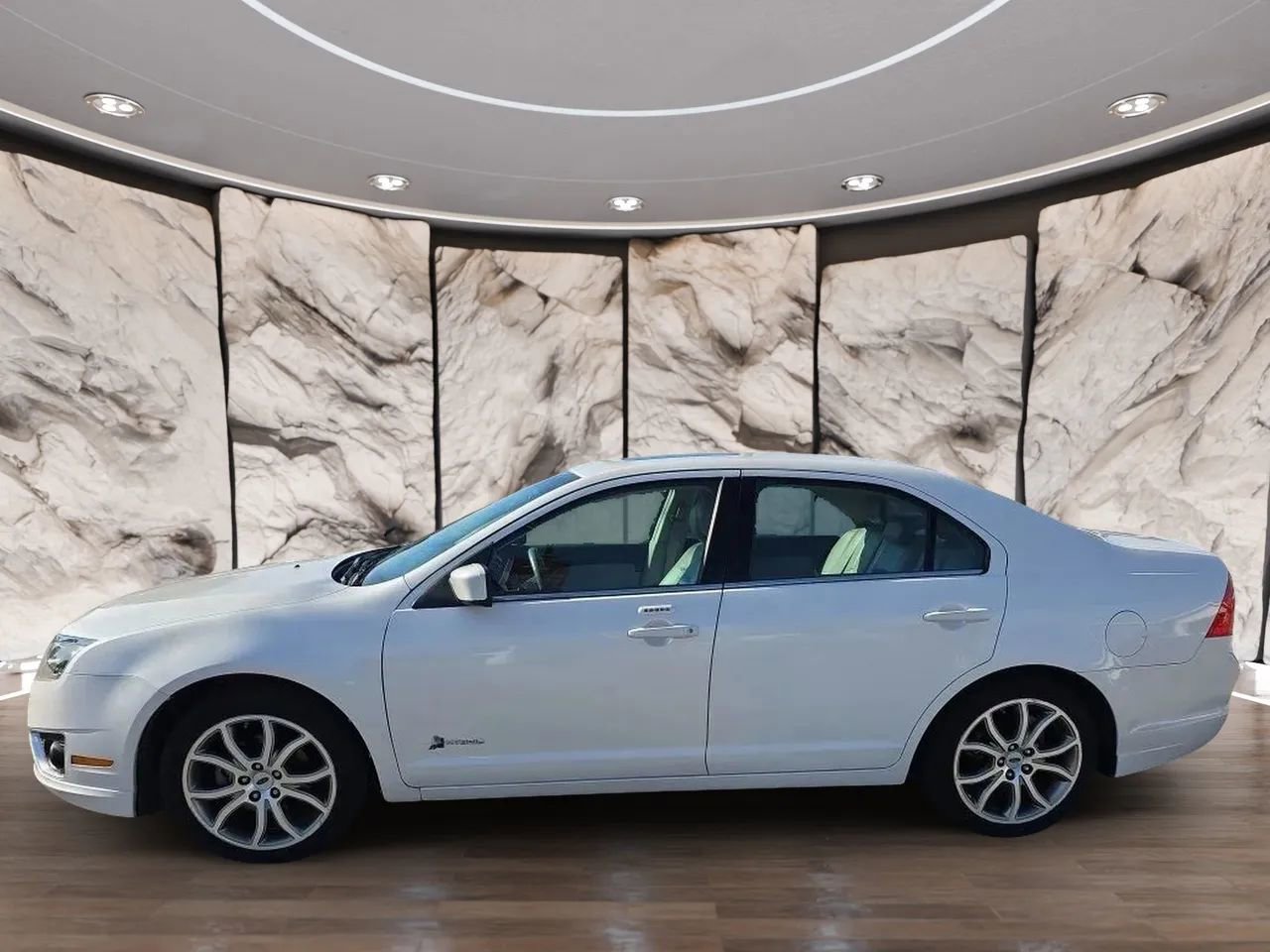 Used 2011 Ford Fusion Hybrid w/ 502A Rapid Spec Order Code FWD image 3