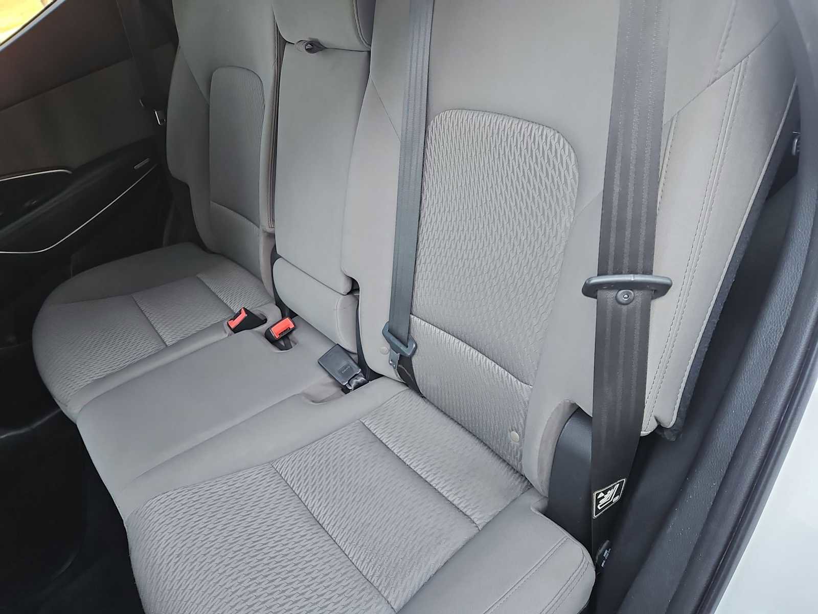 Used 2017 Hyundai Santa Fe Sport image 17