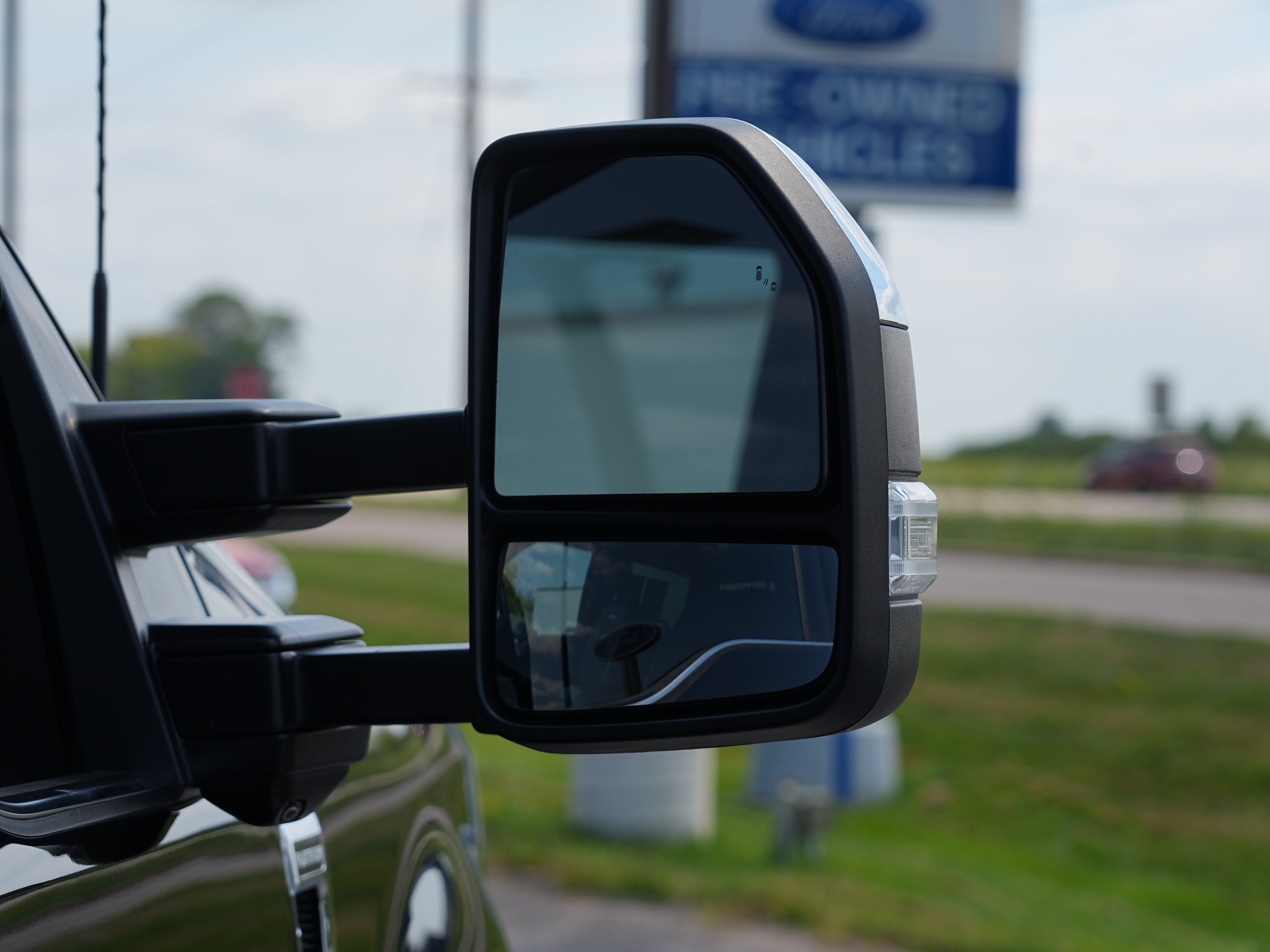 Used 2021 Ford F350 Platinum AWD/4WD image 35
