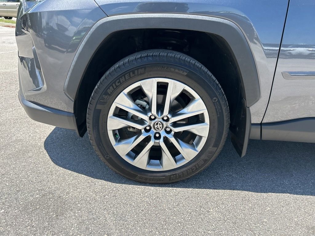 Used 2023 Toyota RAV4 XLE Premium image 47