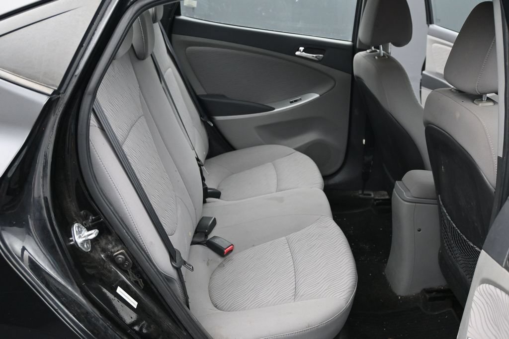 Used 2013 Hyundai Accent GLS w/ Premium Pkg FWD image 14