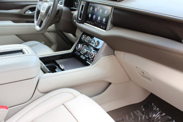 Used 2021 GMC Yukon Denali w/ Denali Ultimate Package image 26