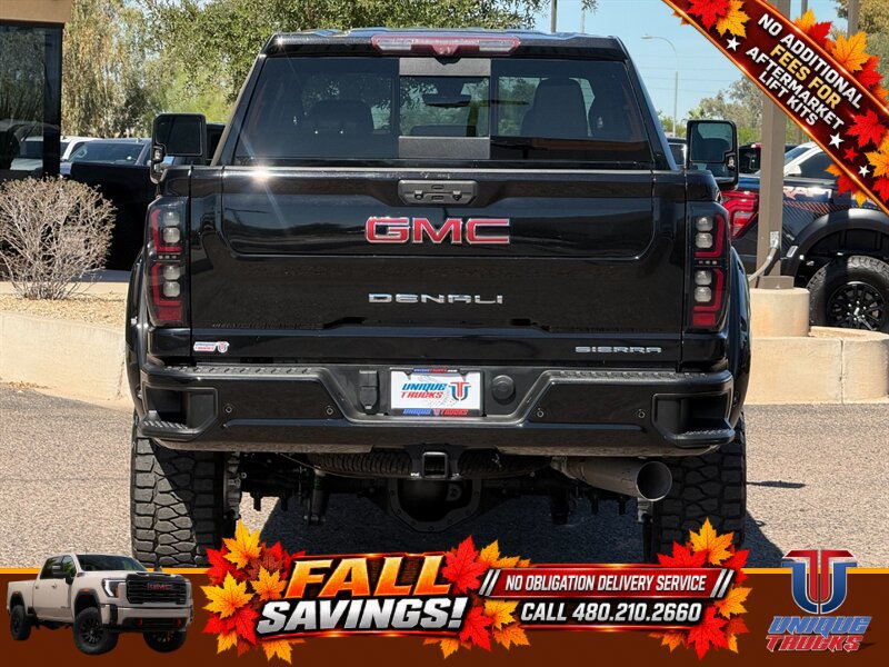 Used 2021 GMC Sierra 2500 Denali w/ Denali Black Diamond Edition AWD/4WD image 6
