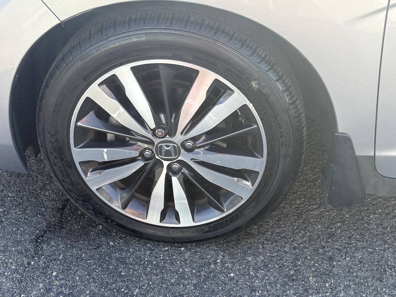 Used 2017 Honda Fit EX-L image 24