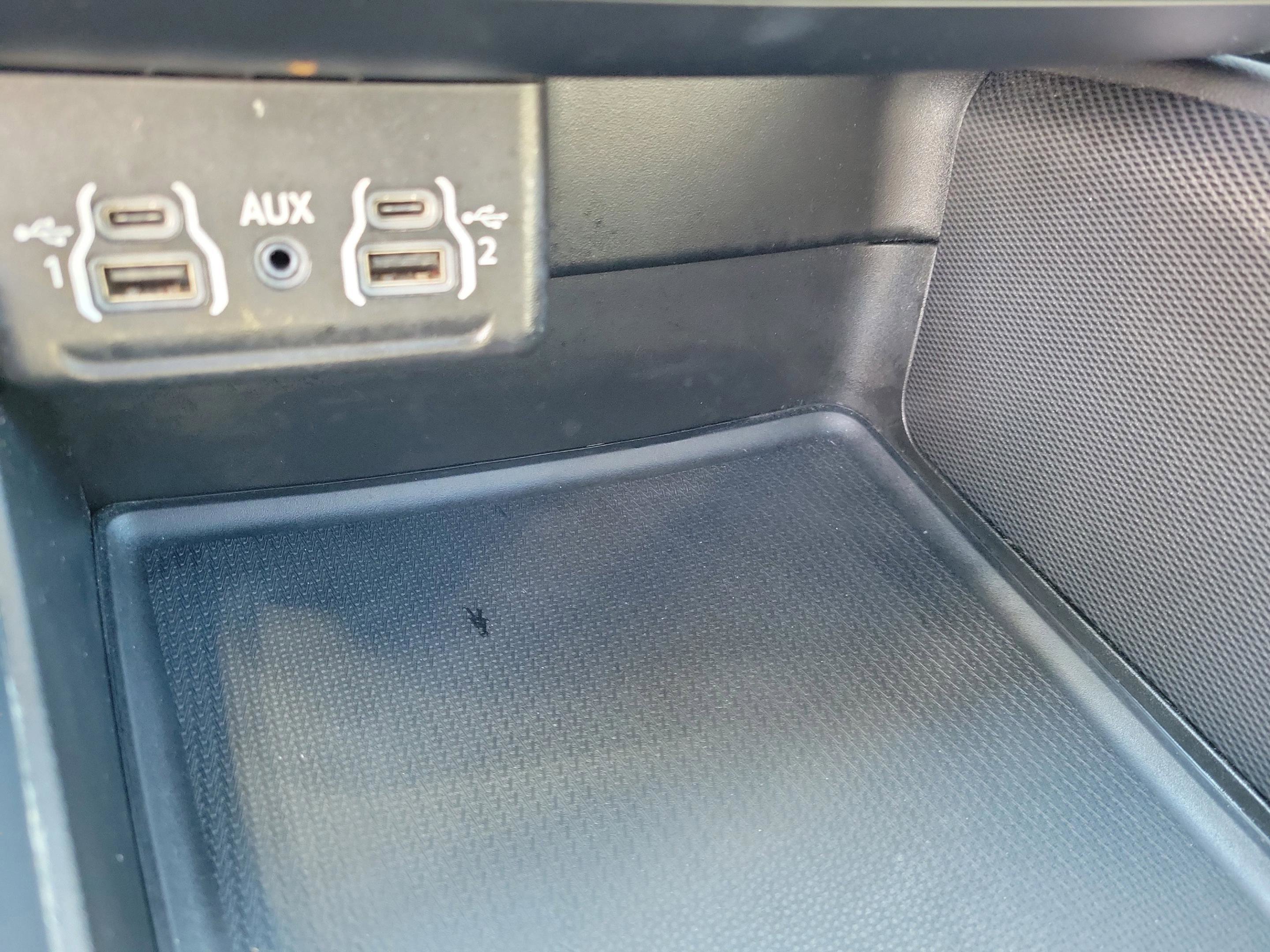 Used 2024 Dodge Durango GT image 34