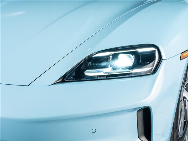 New 2026 Porsche Taycan AWD/4WD image 12