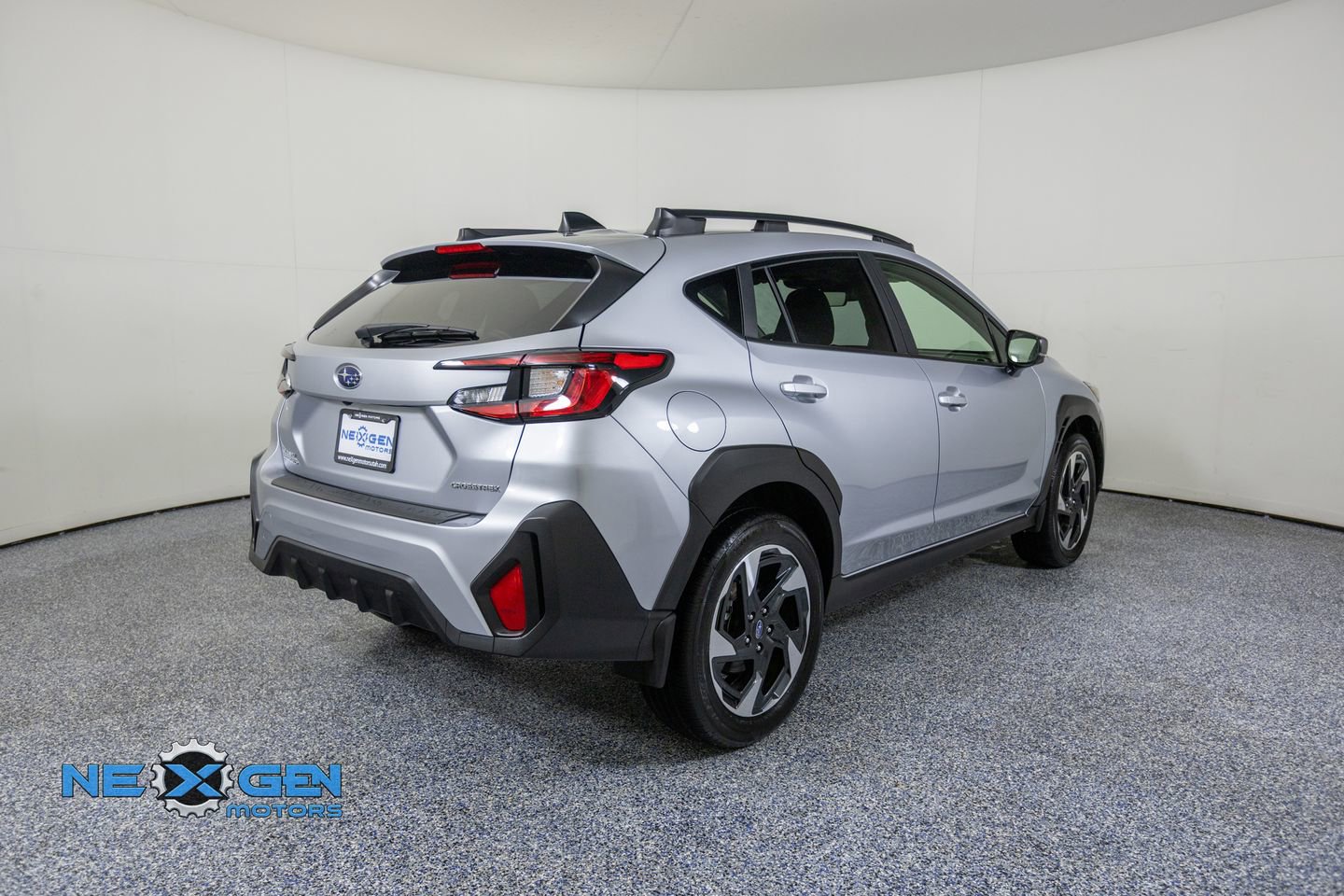 Used 2024 Subaru Crosstrek 2.0i Premium AWD/4WD image 7