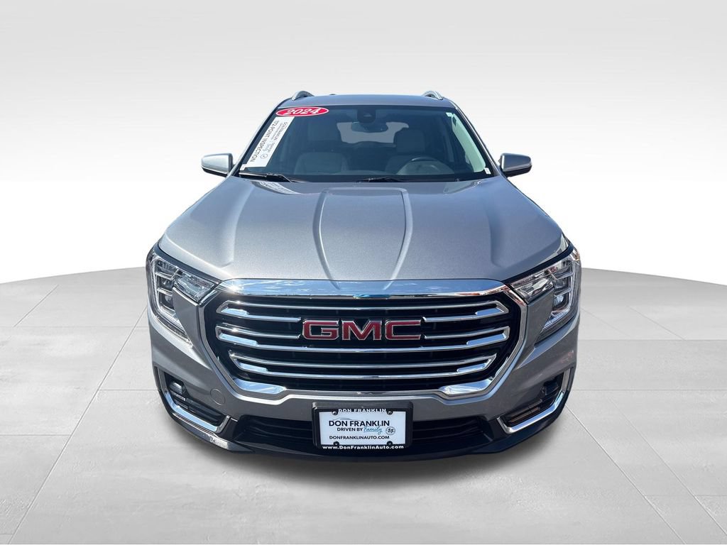 Used 2024 GMC Terrain SLT FWD image 8