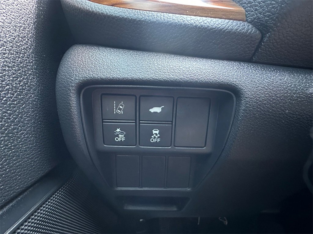 Used 2020 Honda CR-V Touring image 25