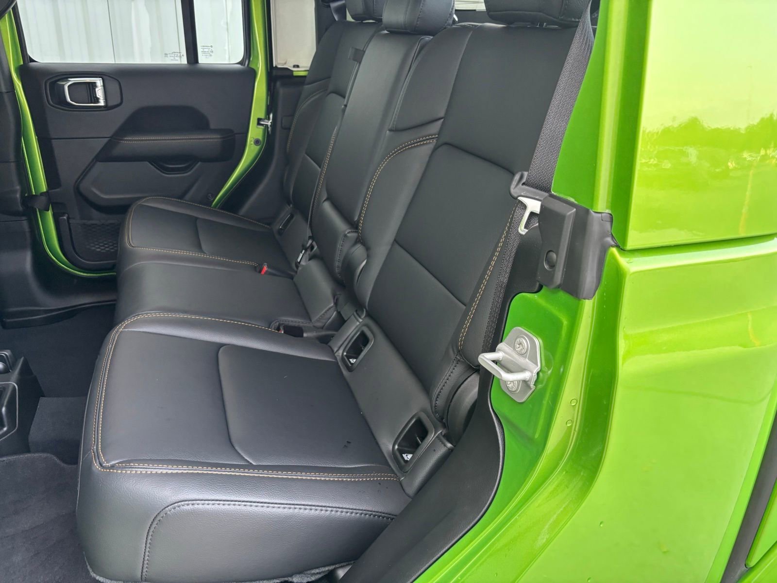 Used 2025 Jeep Gladiator Sport image 25