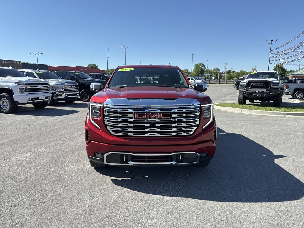 Used 2024 GMC Sierra 1500 Denali AWD/4WD image 16