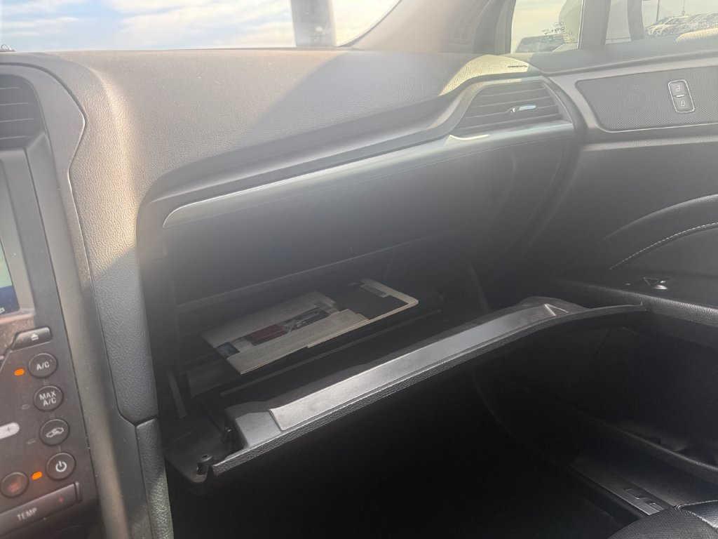 Used 2020 Ford Fusion Titanium AWD/4WD image 20