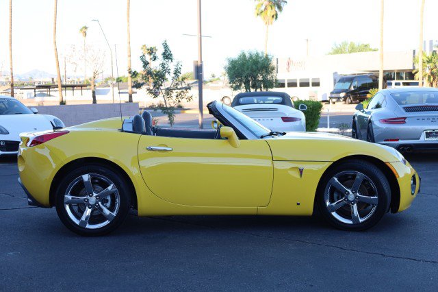 Used 2008 Pontiac Solstice GXP w/ Premium Package RWD image 13