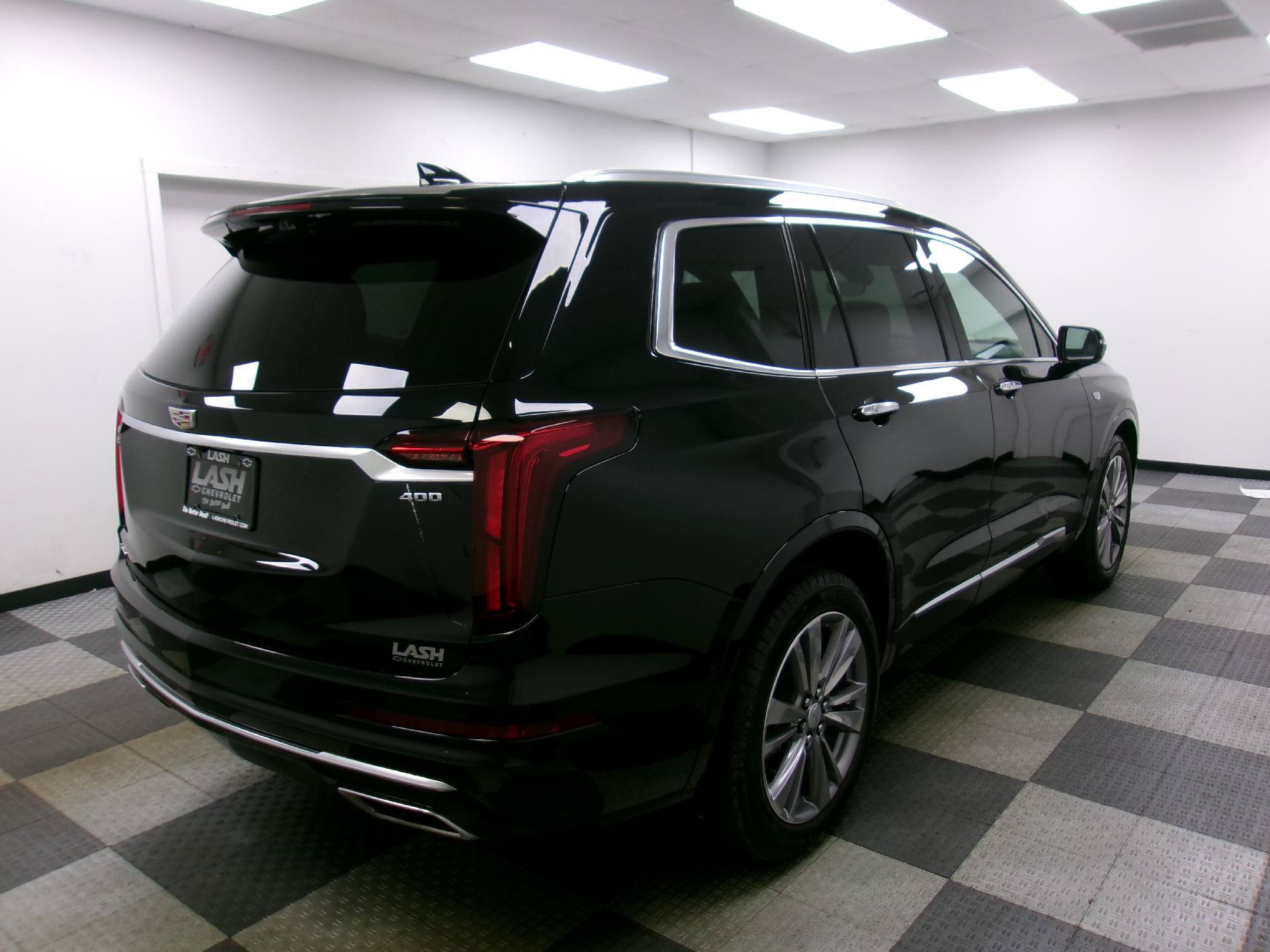 Used 2024 Cadillac XT6 Premium Luxury w/ Technology Package AWD/4WD image 15