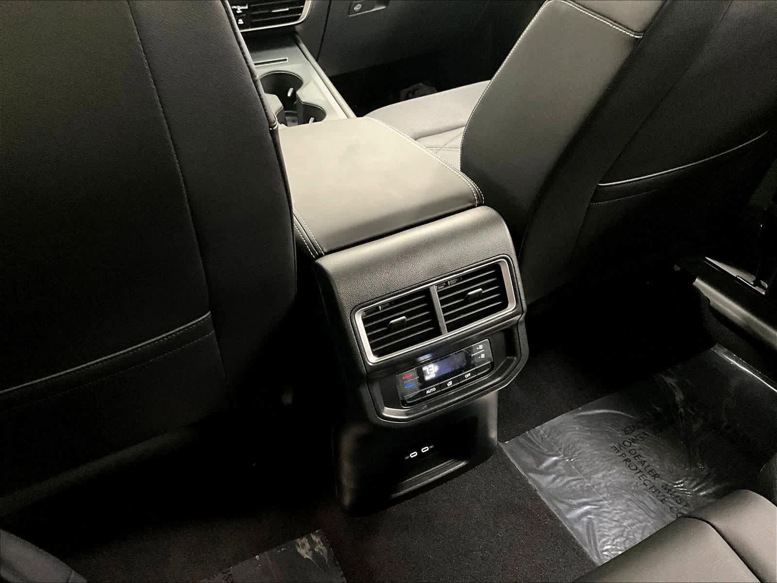 New 2026 Volkswagen Atlas SE image 16
