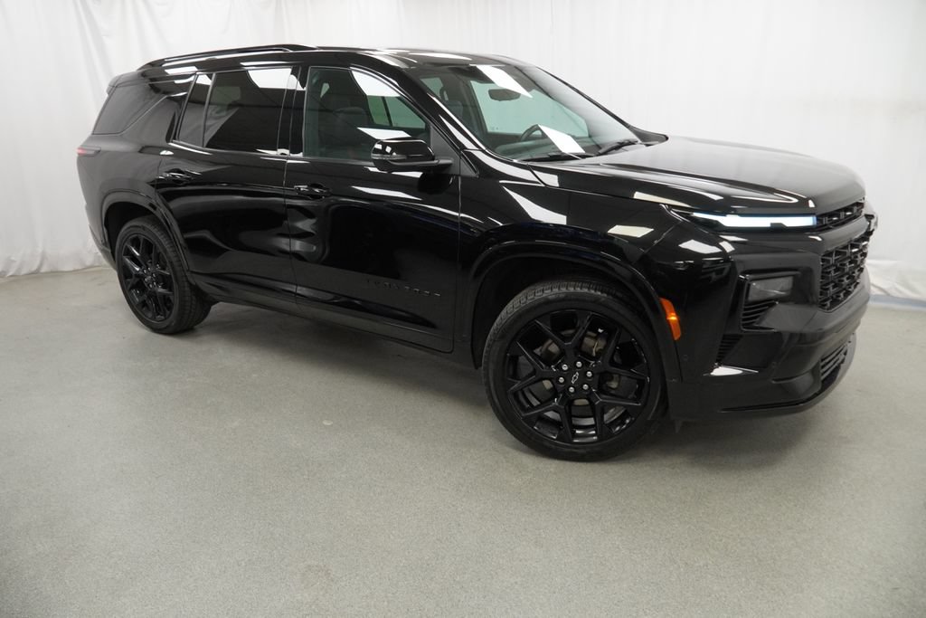 Used 2024 Chevrolet Traverse RS w/ LPO, Floor Liner Package AWD/4WD image 39
