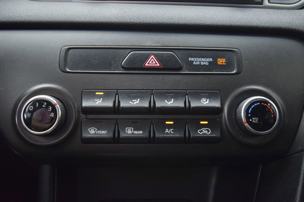 Used 2018 Kia Sportage LX image 29