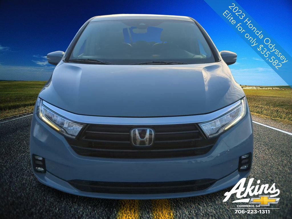 Used 2023 Honda Odyssey Elite image 6