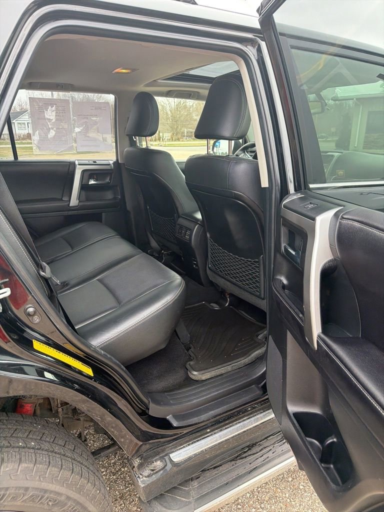 Used 2016 Toyota 4Runner Limited image 15