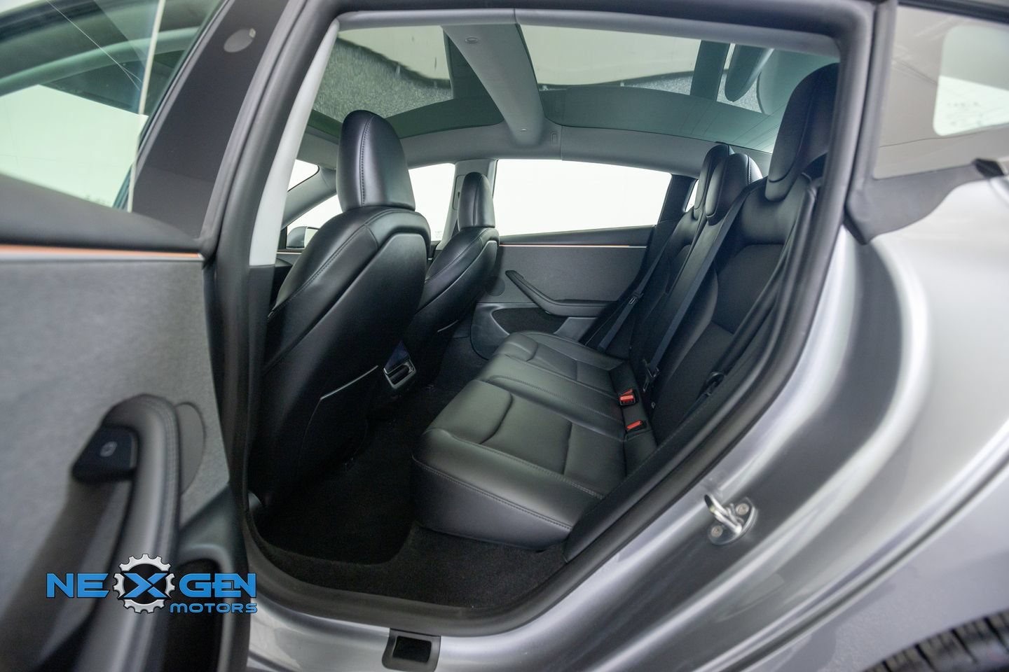 Used 2025 Tesla Model 3 Long Range RWD image 26