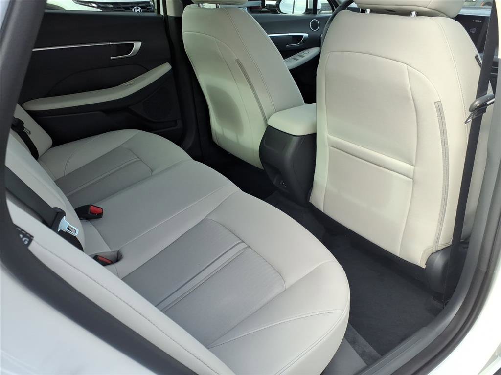 New 2026 Hyundai Sonata SEL FWD image 8