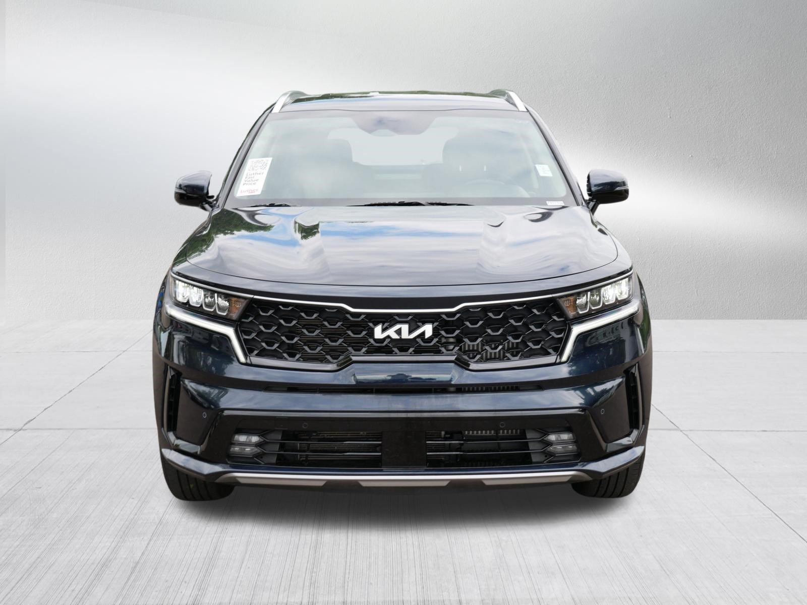 Used 2023 Kia Sorento EX FWD image 2