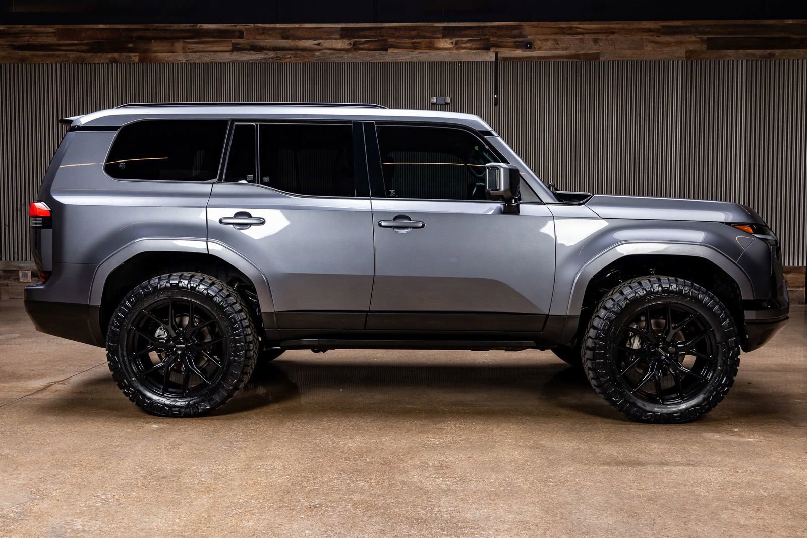 Used 2024 Lexus GX 550 550 Luxury+ w/ Accessory Package (Z1) image 11