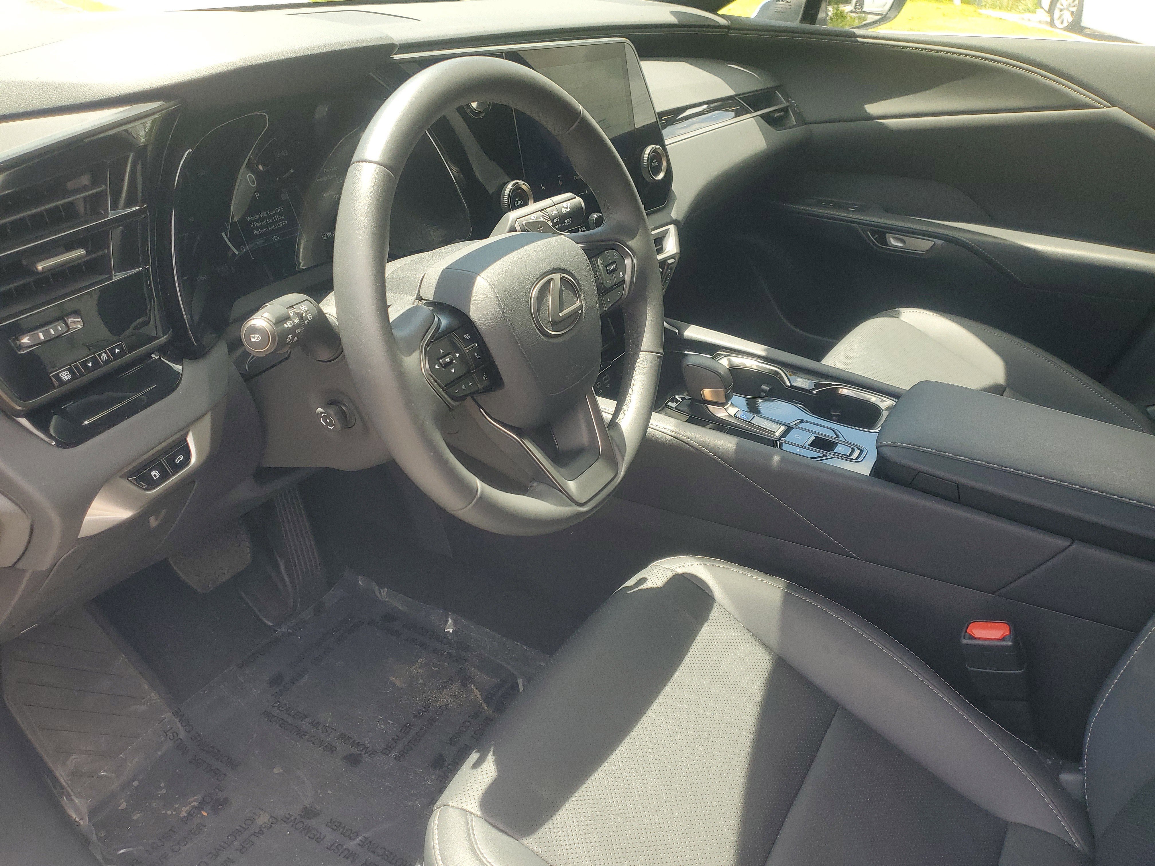 Used 2025 Lexus RX 350 FWD w/ Technology Package image 16