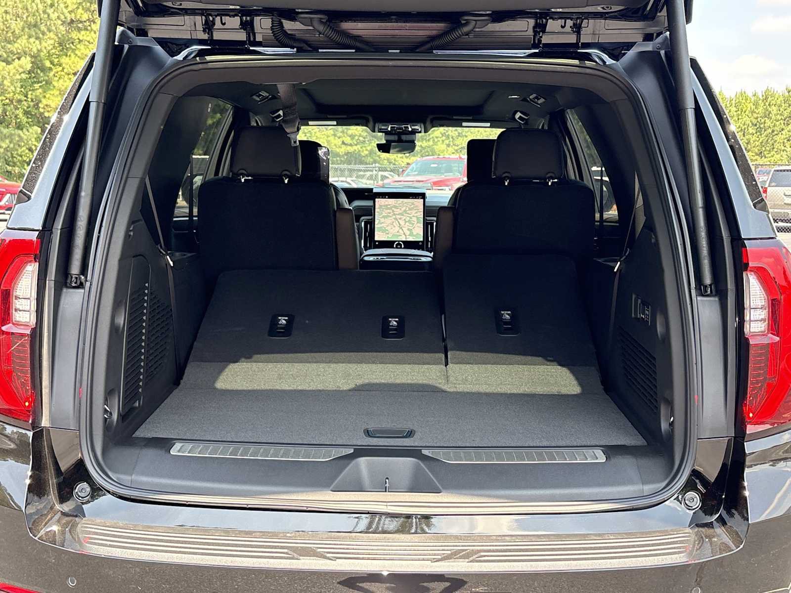 New 2026 GMC Yukon Denali Ultimate AWD/4WD image 22