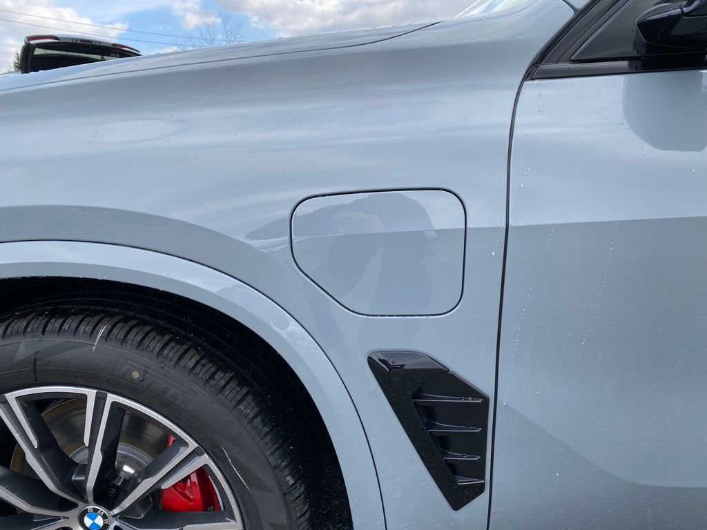 New 2026 BMW X5 xDrive50e w/ M Sport Package AWD/4WD image 13