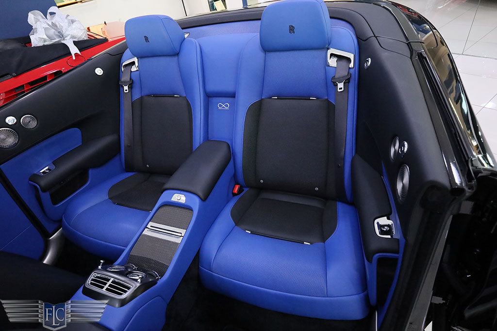 Used 2018 Rolls-Royce Dawn image 17