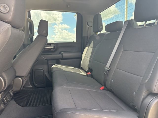 Used 2025 Chevrolet Silverado 2500 Custom w/ Custom Value Package image 15
