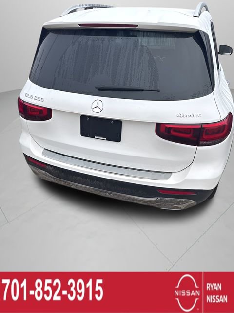 Used 2023 Mercedes-Benz GLB 250 4MATIC image 11