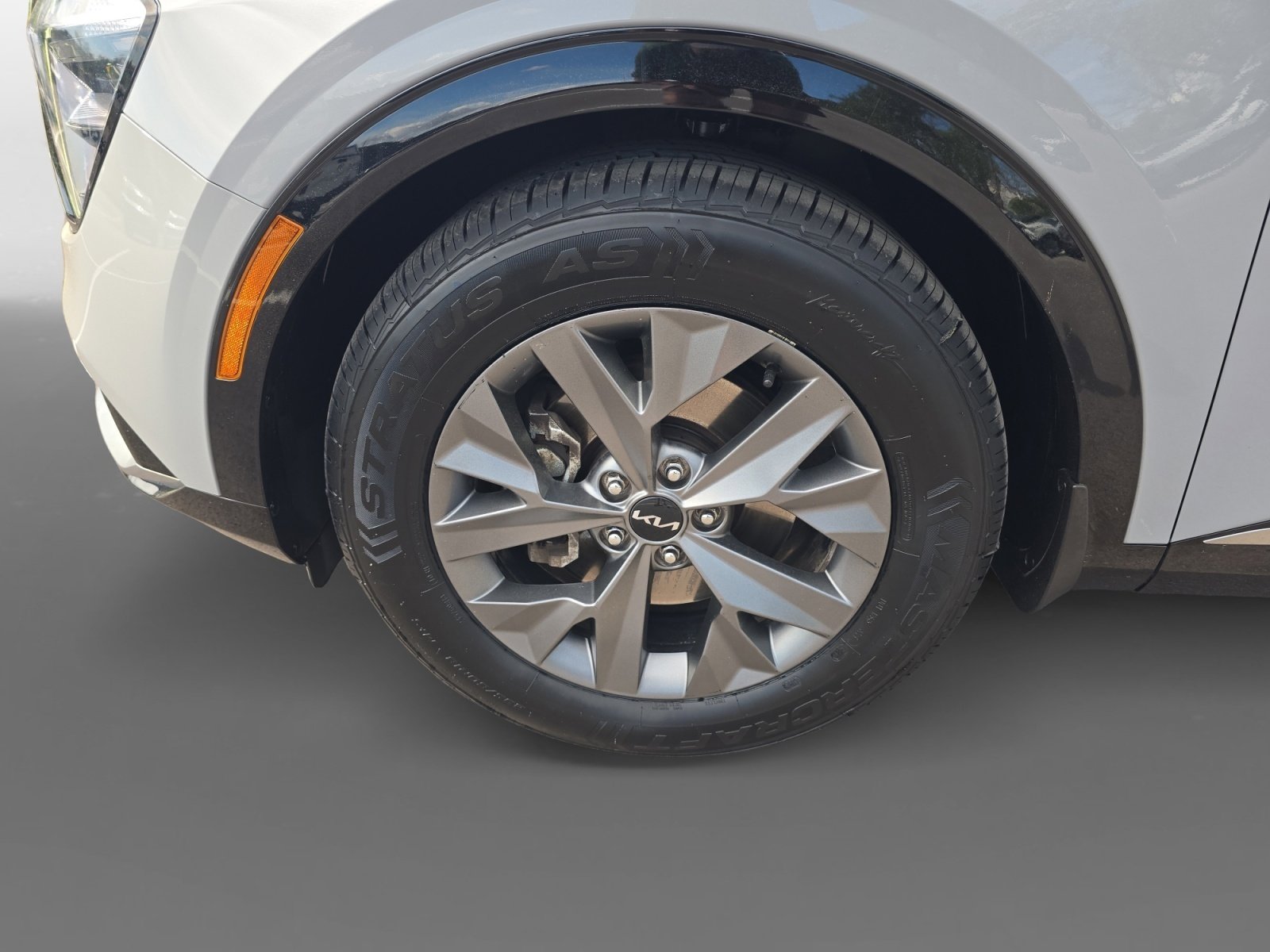 Used 2023 Kia Sportage SX FWD image 9