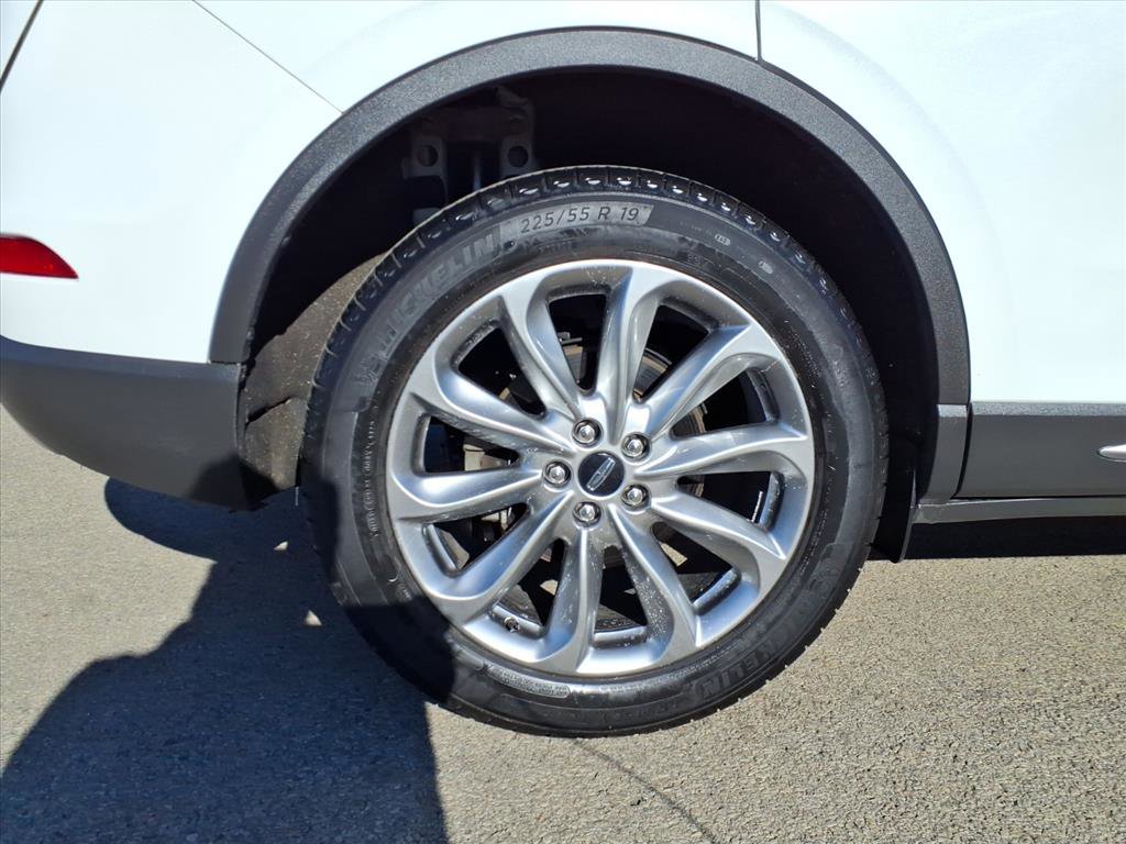 Used 2022 Lincoln Corsair AWD w/ Premium Package image 7