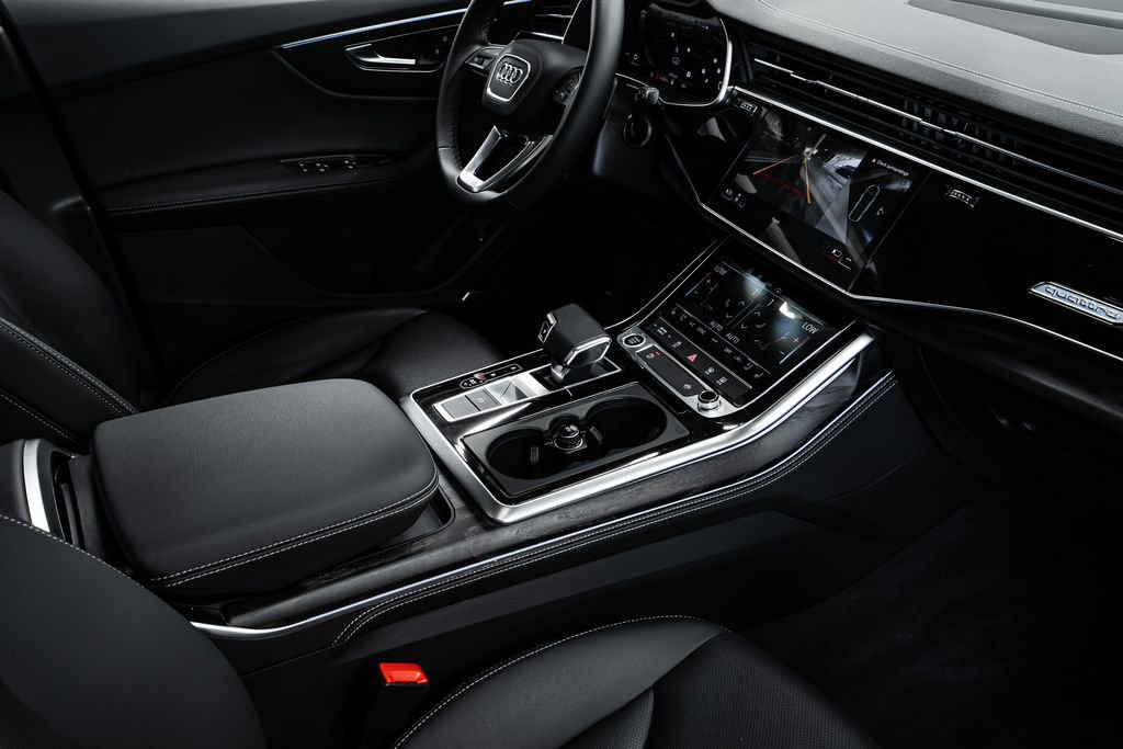 Used 2023 Audi Q8 Premium Plus w/ Premium Plus Package image 30
