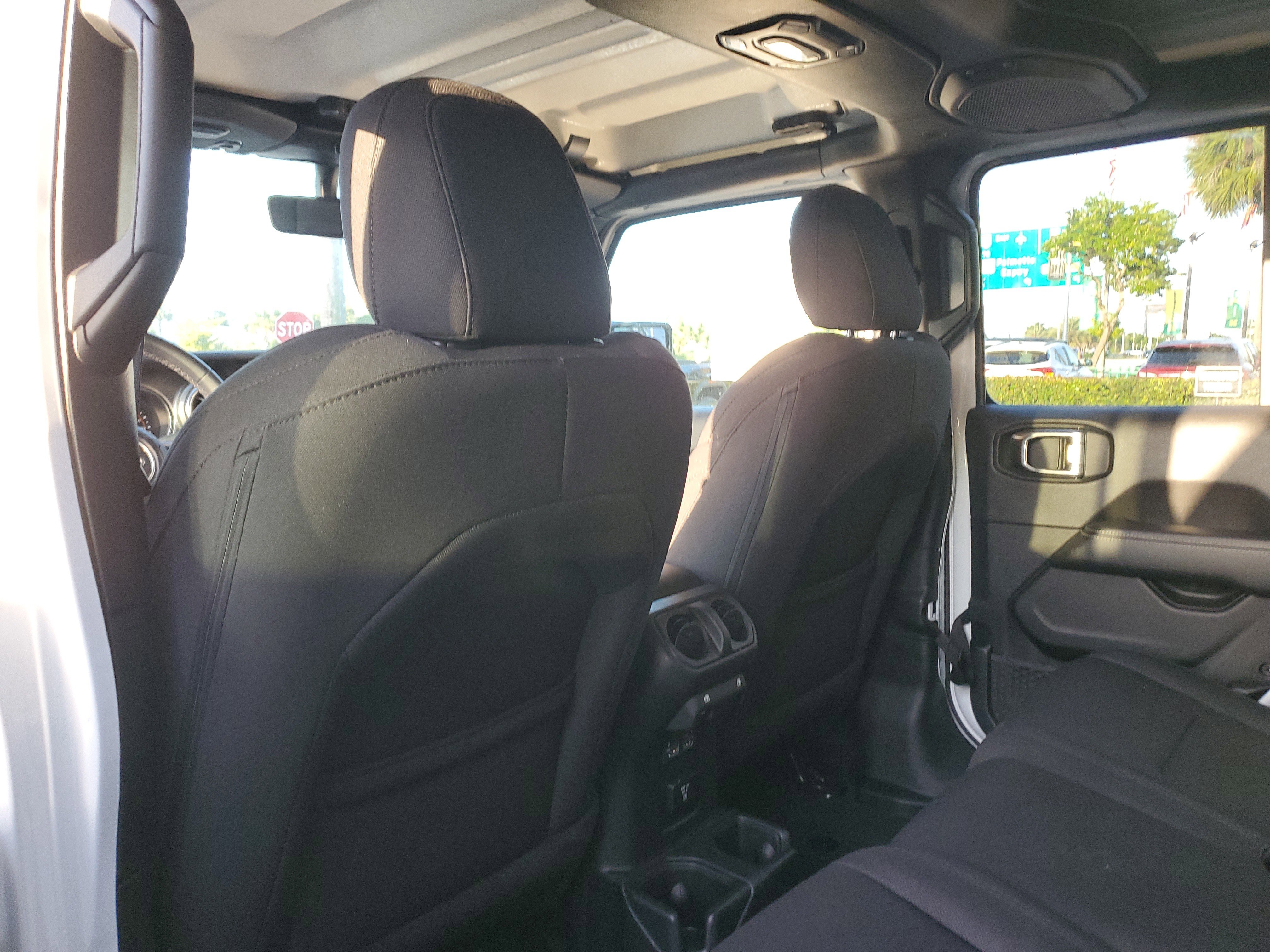 Used 2023 Jeep Gladiator Overland image 15