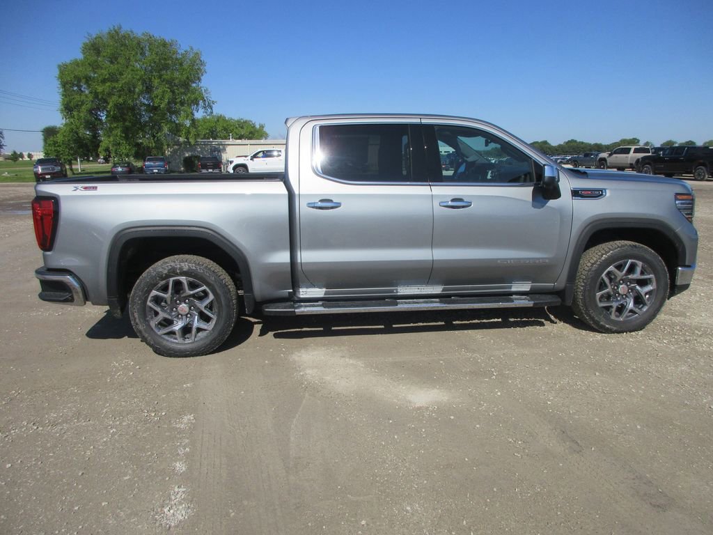 New 2026 GMC Sierra 1500 SLT w/ SLT Premium Plus Package AWD/4WD image 3