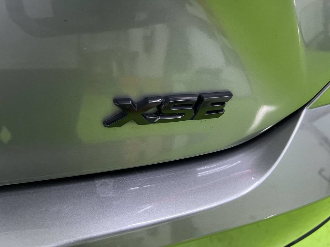 Used 2025 Toyota Camry XSE FWD image 14