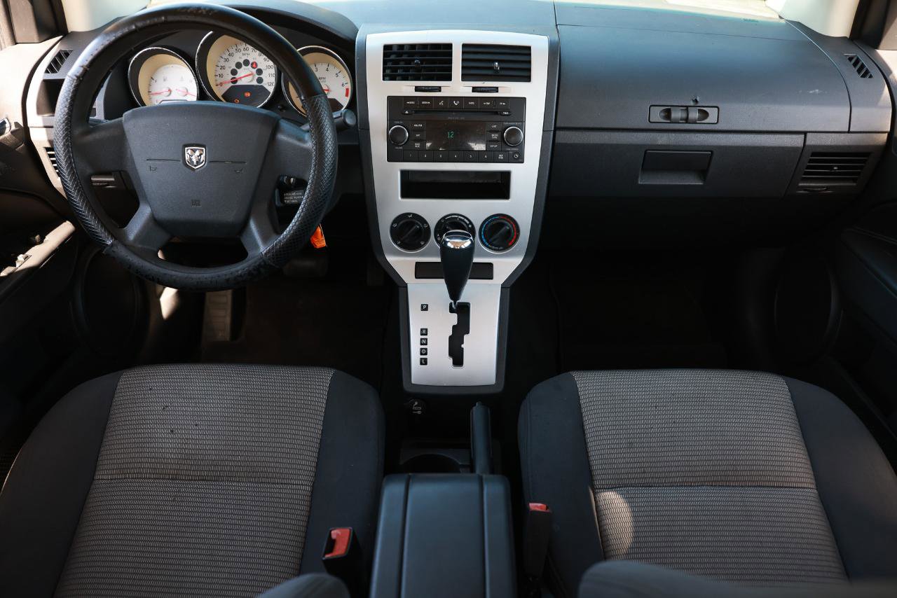 Used 2009 Dodge Caliber SXT image 21