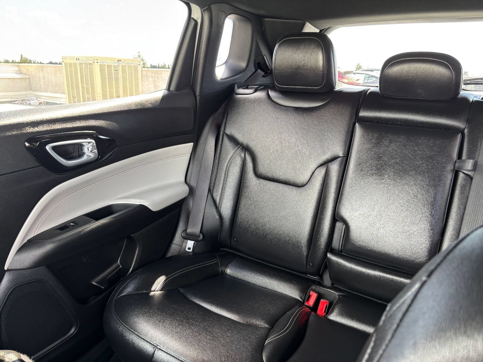 Used 2025 Jeep Compass Limited AWD/4WD image 40