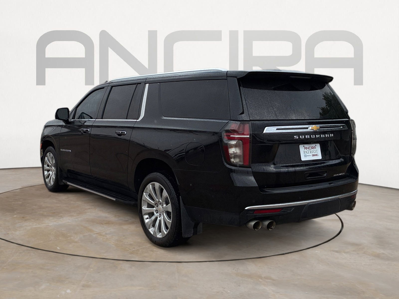 Used 2023 Chevrolet Suburban Premier w/ Advanced Technology Package AWD/4WD image 8