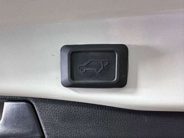 Used 2023 Toyota RAV4 XLE w/ Convenience Package AWD/4WD image 14