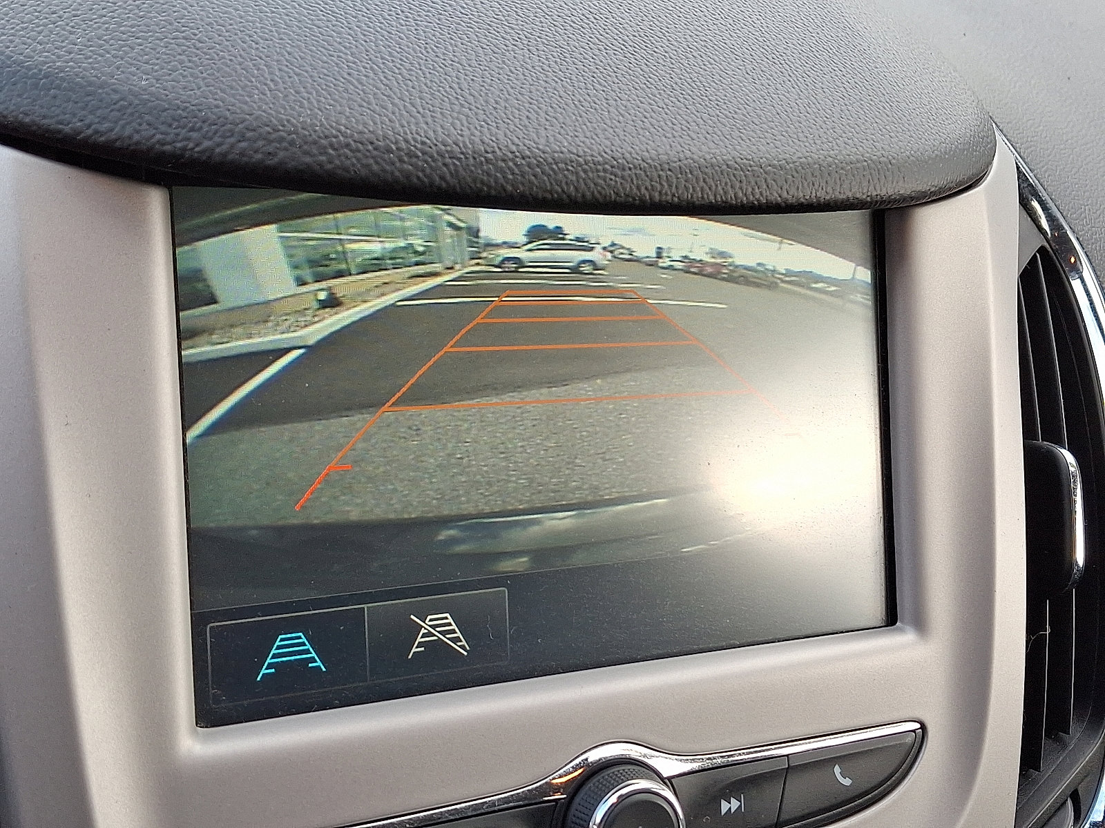 Used 2017 Chevrolet Cruze LS image 18