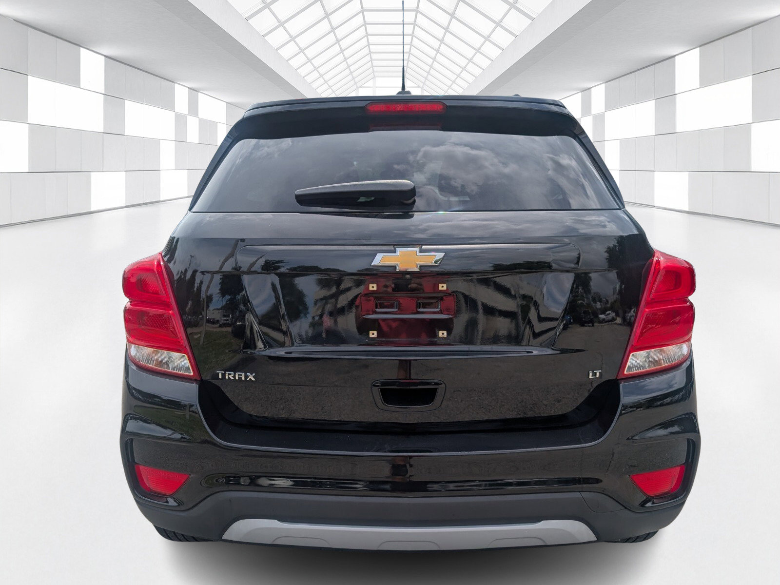 Used 2019 Chevrolet Trax LT w/ LT Convenience Package image 6