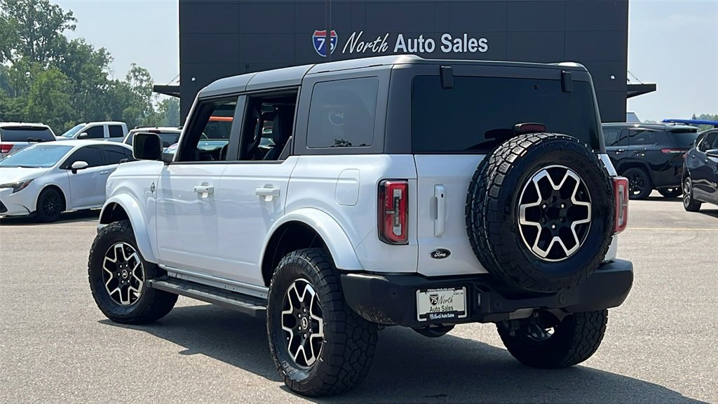 Used 2024 Ford Bronco Outer Banks image 6