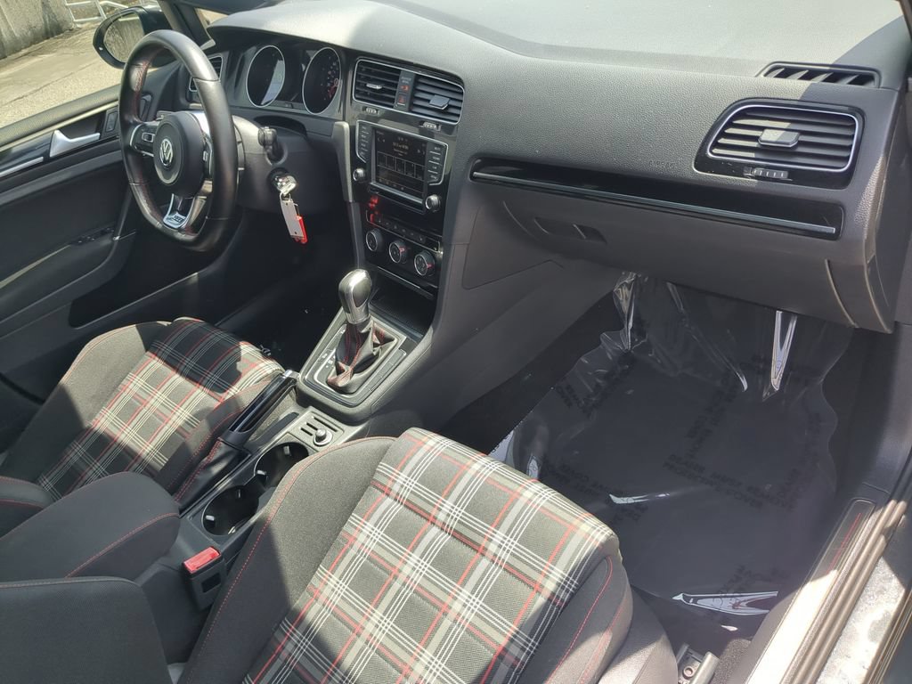 Used 2017 Volkswagen GTI S FWD image 10