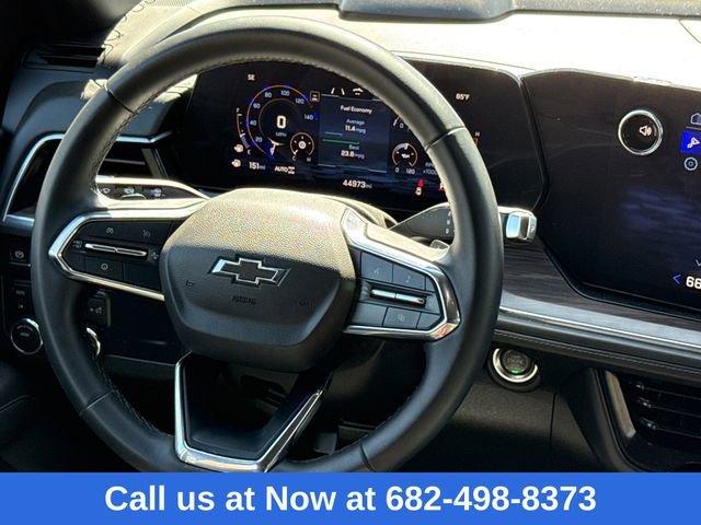 Used 2025 Chevrolet Suburban Z71 image 14